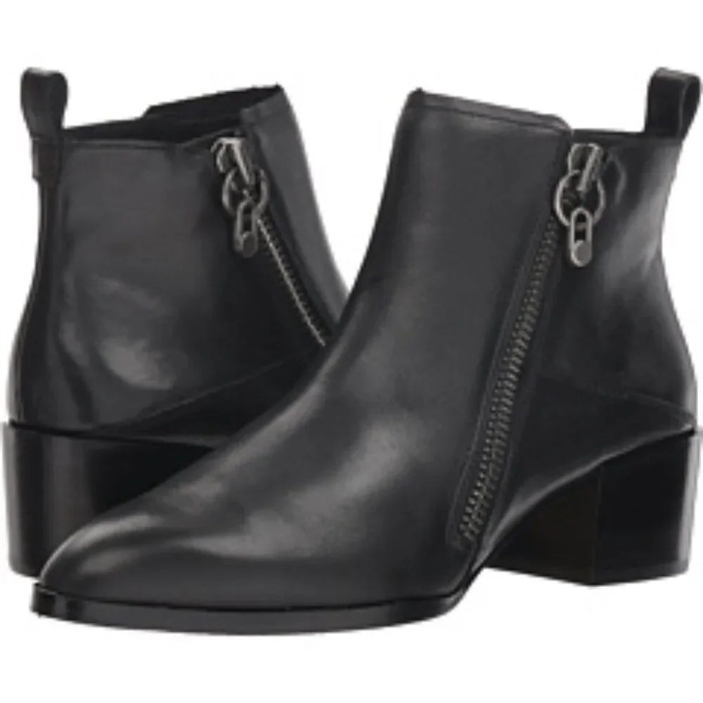 NWT $Donald J Pliner Dante Black Leather Pointy Toe Ankle Zip Bootie Size 9.5